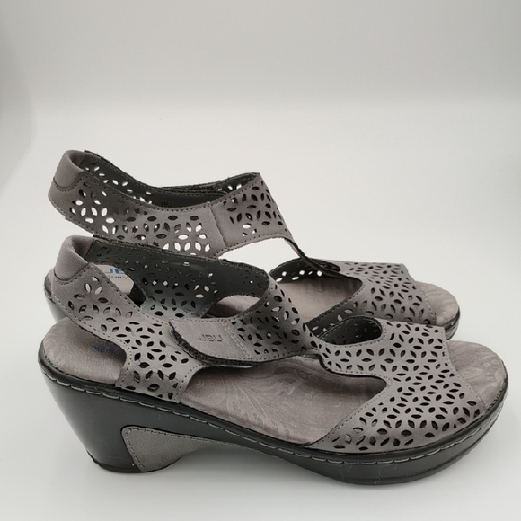 JBU Jambu Women's Chloe Wedge Sandal - Picture 2 of 5